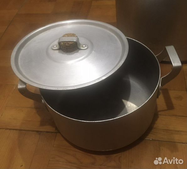 Кастрюля алюминиевая