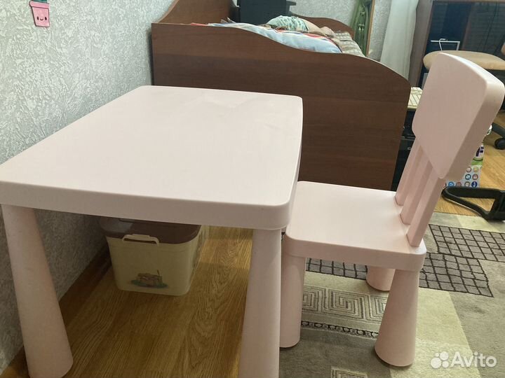 Стул и стол маммут (IKEA)