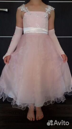 Праздничное платье на девочку