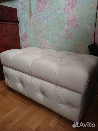 Банкетка, пуф цвет беж с бельевым ящиком