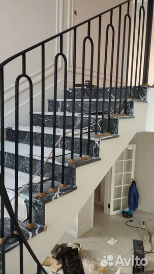 Перилы любова вида