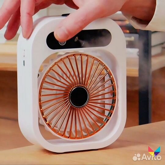 Настольный вентилятор с увлажнителем Оазис