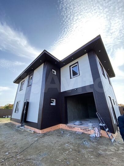 Дом 183,6 м² на участке 7,5 сот.