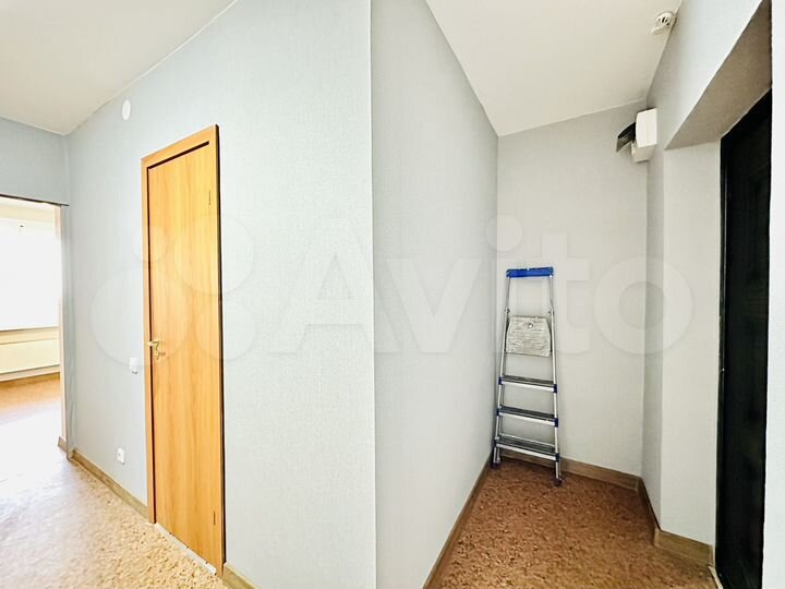 2-к. квартира, 80 м², 8/16 эт.