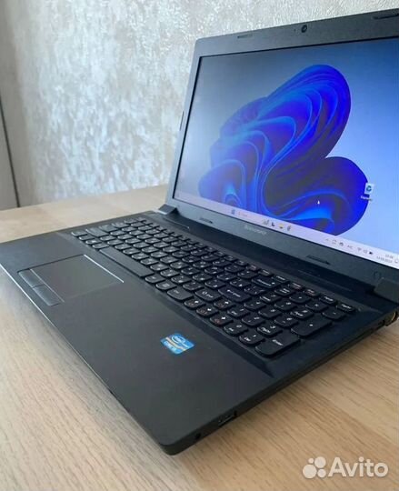 Ноутбук Lenovo i5/Nvidia/SSD 128