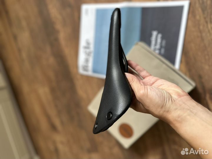 Велосипедное седло Brooks C17 Cambium Carved