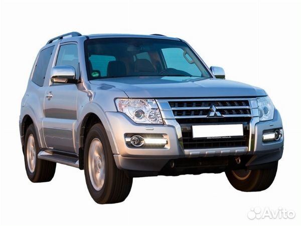 Молдинг переднего бампера mitsubishi pajero 15-20 RH