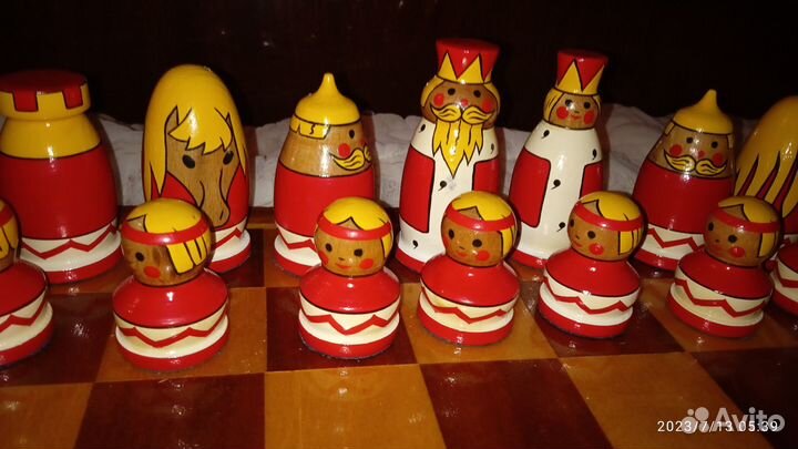Продам шахматы сувенирные в коллекцию