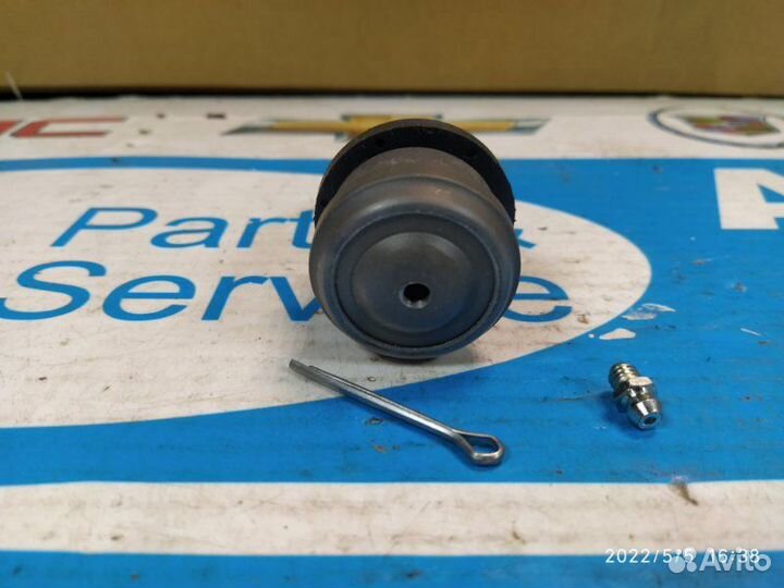 Шаровая опора Chrysler Serbring 2001-2006