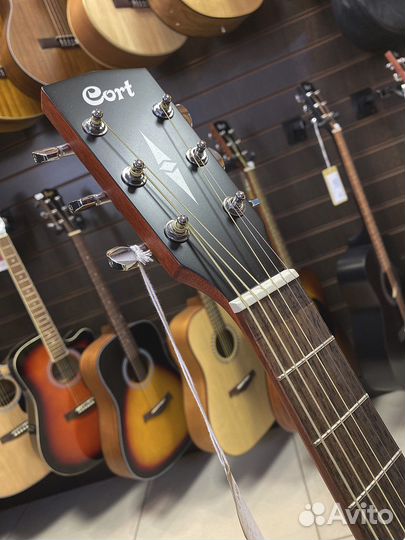 Акустическая гитара Cort AD810 OP