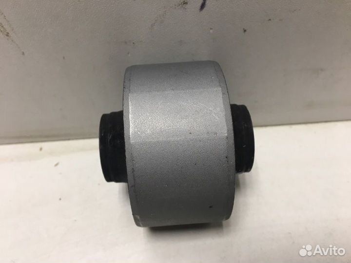 Сайлентблок переднего рычага задний Chevrolet