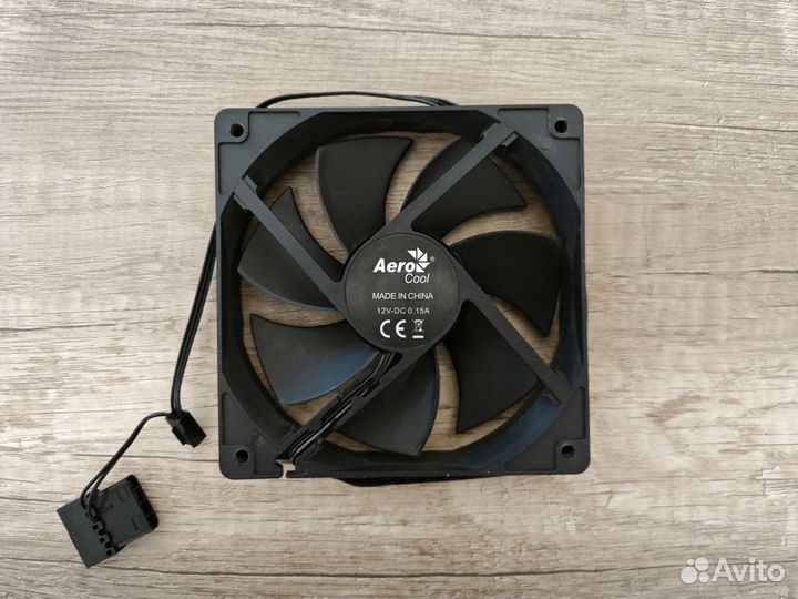 Корпусный кулер Aerocool Force 12 120 mm