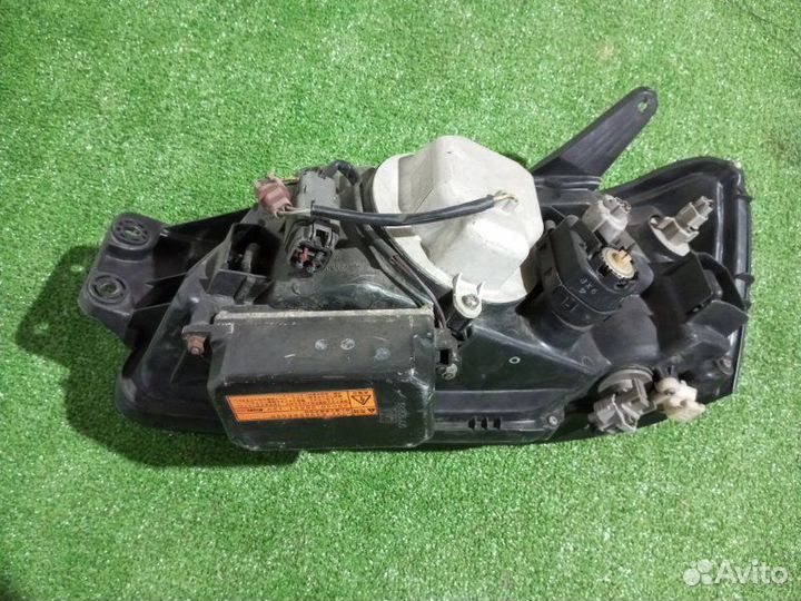 Фара ксеноновая левая Subaru Legacy BH