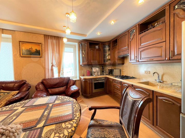 2-к. квартира, 83,6 м², 1/7 эт.