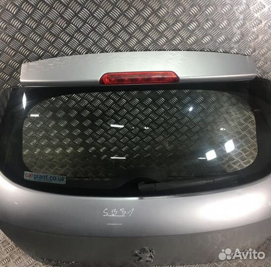Крышка багажника Peugeot 308