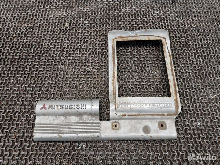 Кожух радиатора интеркулера Mitsubishi Pajero, 199