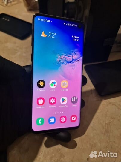 Samsung Galaxy S10, 8/128 ГБ