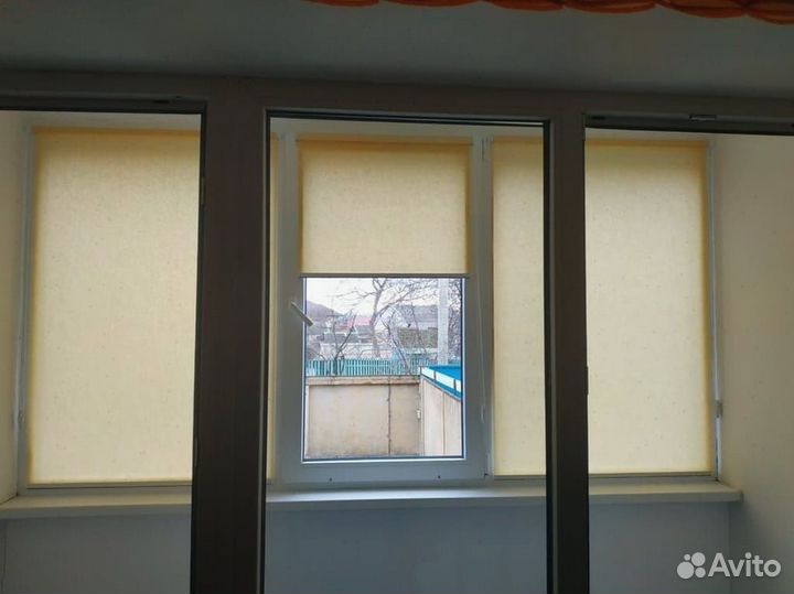 Рулонные шторы / Жалюзи