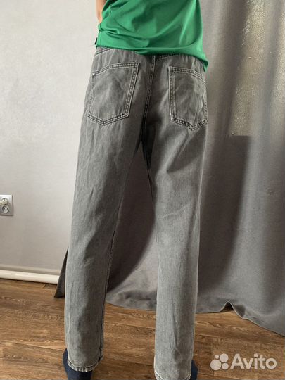Джинсы mom fit