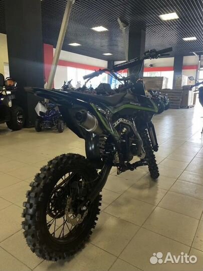 Питбайк Avantis KT-125 черный