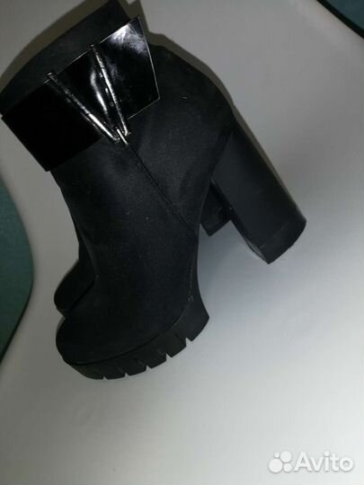Сапожки осенние женские
