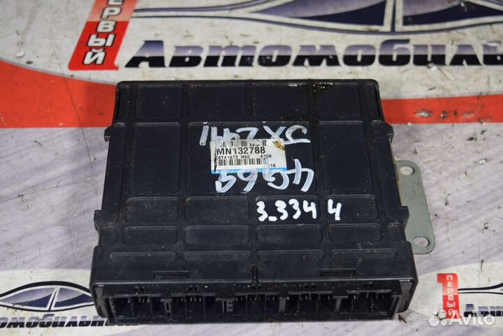 Блок управления двс c Mitsubishi Chariot Grandis N