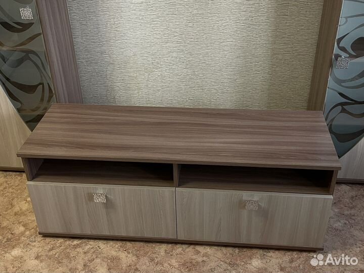 Стенка горка в гостиную