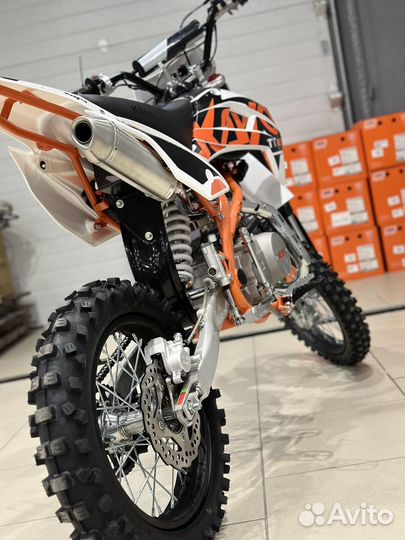 Питбайк kayo basic TT125EM 17/14 KRZ