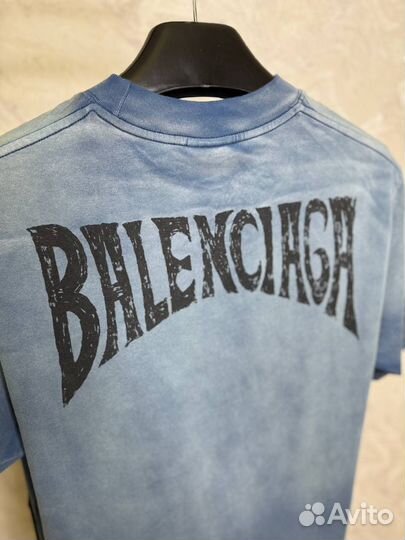 Футболка balenciaga