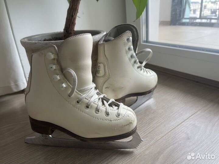 Коньки фигурные профессиональные