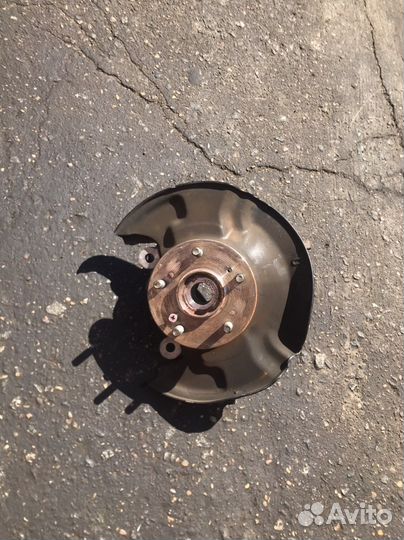 Поворотный кулак левый Crv 4,Црв 4