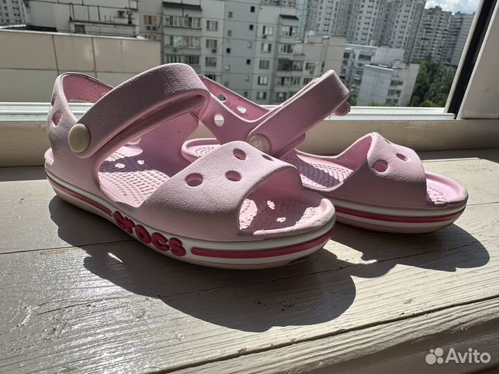 Сандали crocs c8