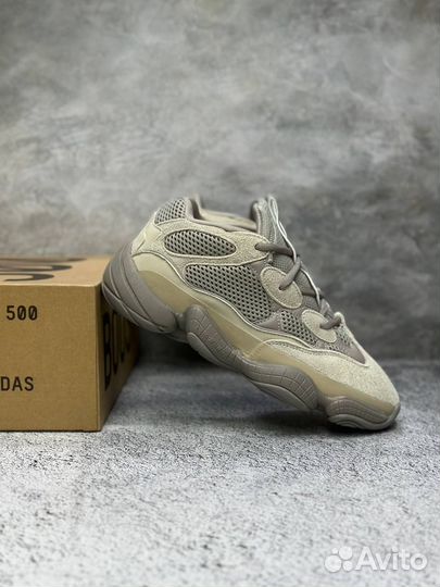 Кроссовки Adidas Yeezy Boost 500