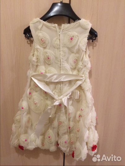 Нарядное платье