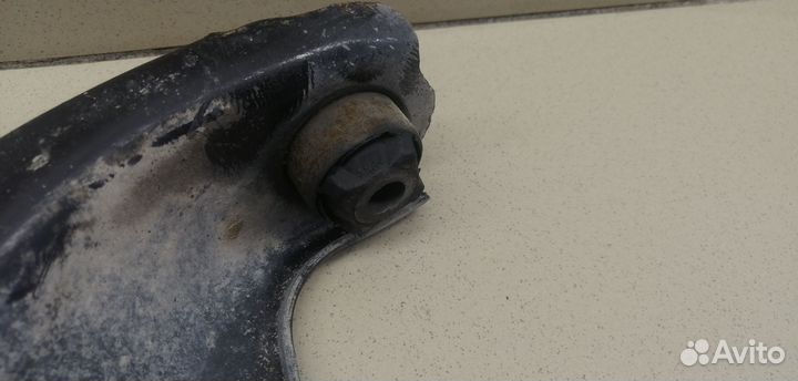 Рычаг передний правый Sandero 2009-2014