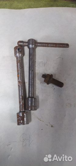 Ключ винтовой