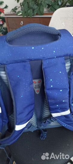 Ранец школьный (портфель)