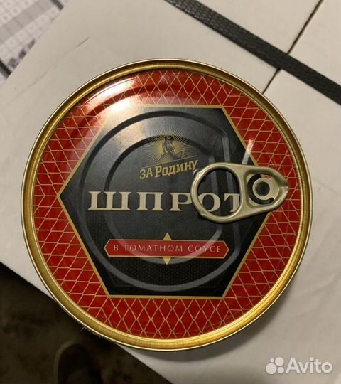 Шпроты в томатном соусе