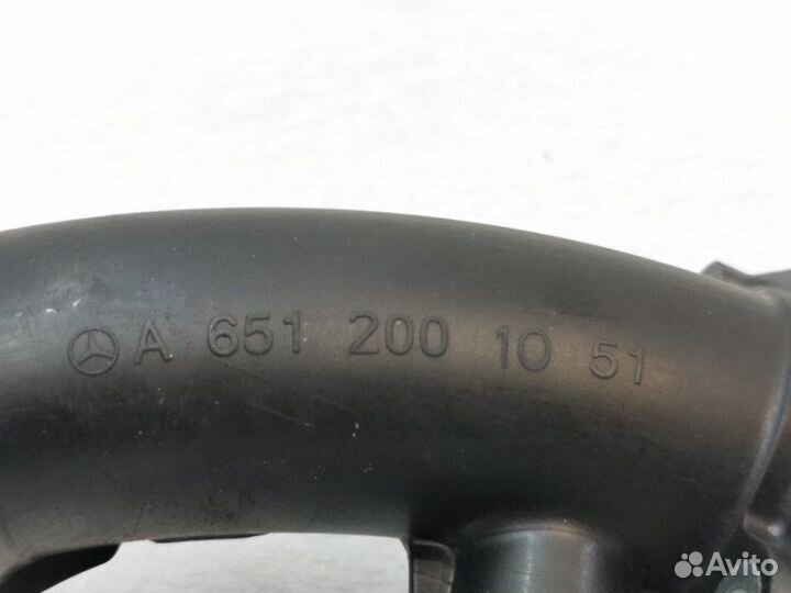 Патрубок системы охлаждения Mercedes-Benz