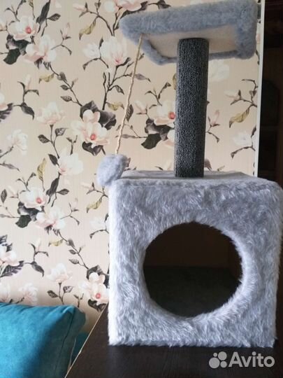 Домик для кошки новый