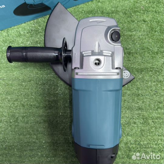 Болгарка Makita 9069 новая