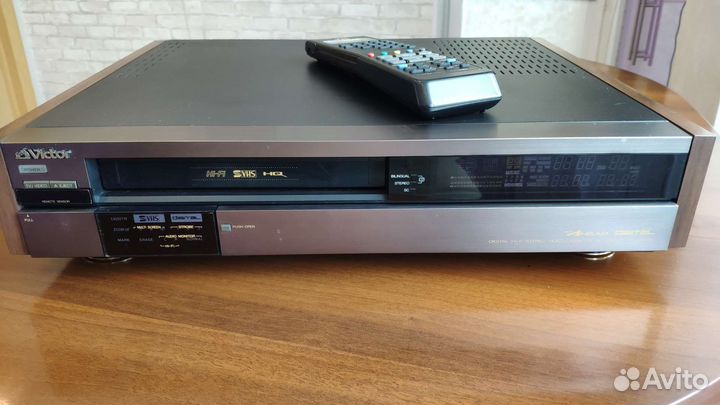 HI-FI S-VHS Видеомагнитофон Victor HR-S 8000