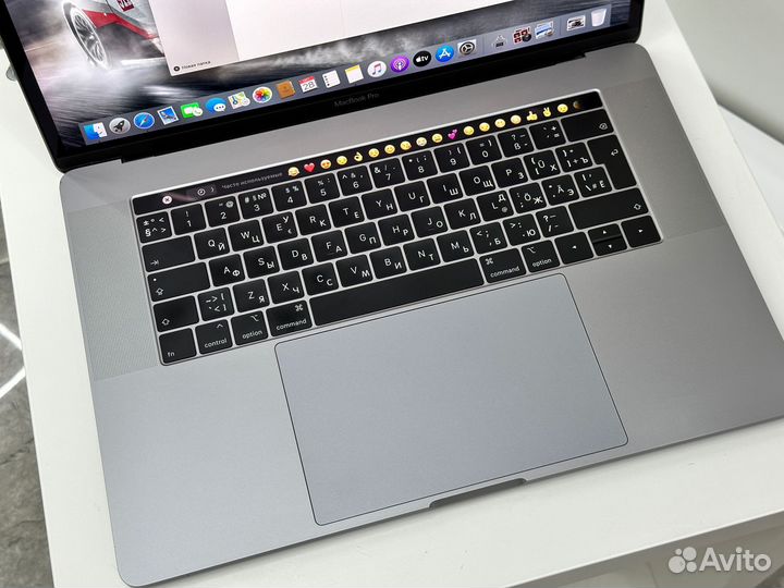 MacBook Pro 15 2019 Touch Bar SSD 1Tb i7 16гб Топ