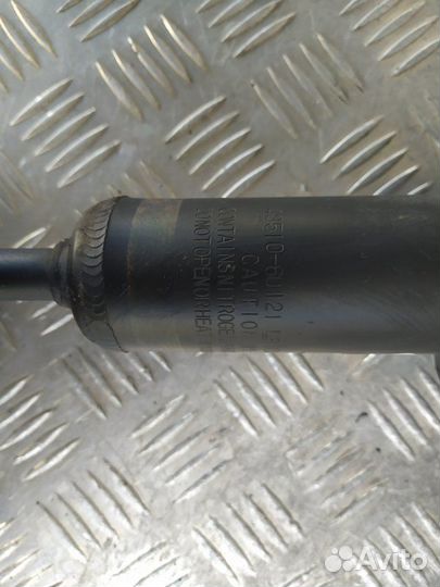 Амортизатор подвески передний левый Toyota Prado