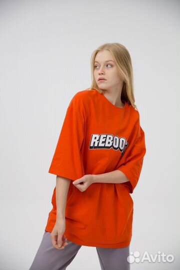 Женская оверсайз футболка оранжевая с рукавом 3/4