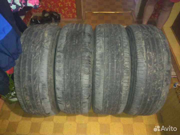 Bridgestone Dueler H/T 225/65 R17