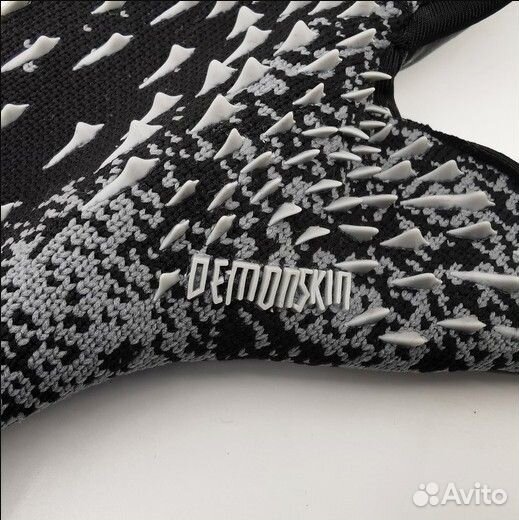 Вратарские перчатки Adidas Predator