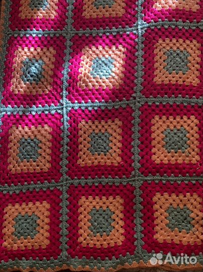 Отдам плед ручной вязки