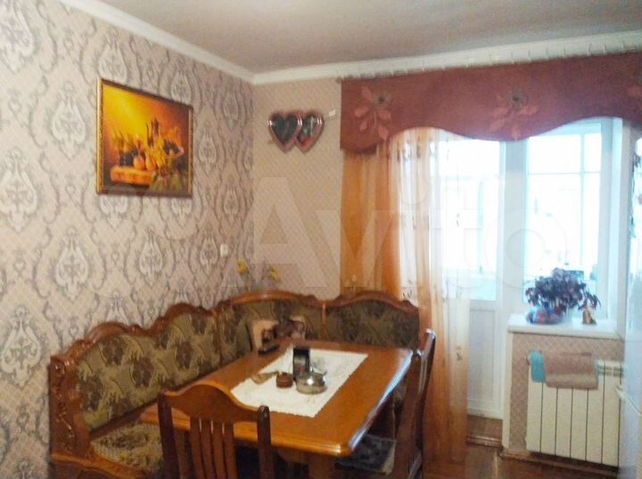 4-к. квартира, 93 м², 5/5 эт.