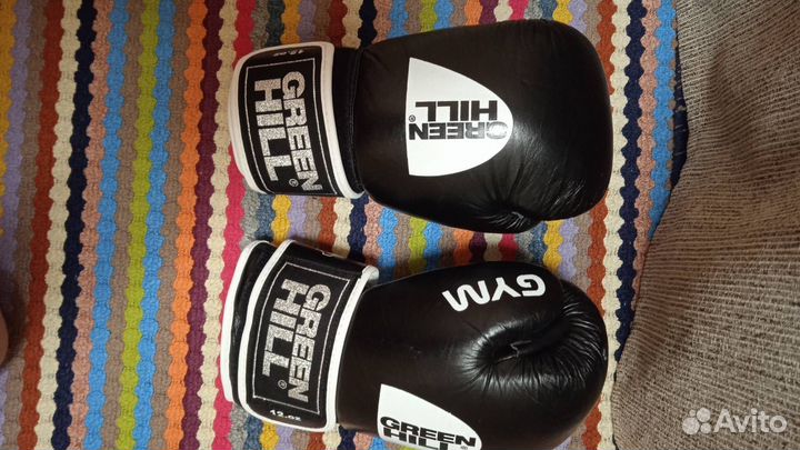 Перчатки для единоборств